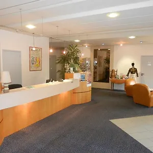 ** Hotel Dupleix - Hyper Centre - Parking Et Garage Gratuit France